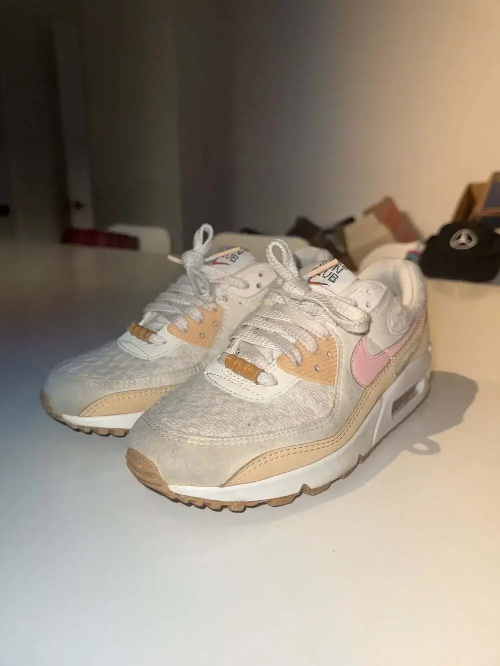 Nike Air Max 90 Sun Club Sneakers